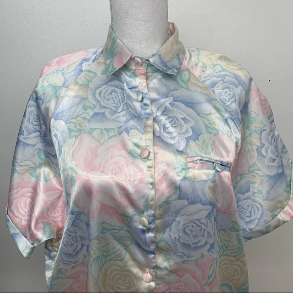 Vintage Nightshirt ‎ Woman Sz  Small Satin Gown Pastel   Floral Short Sleeve - Picture 2 of 13